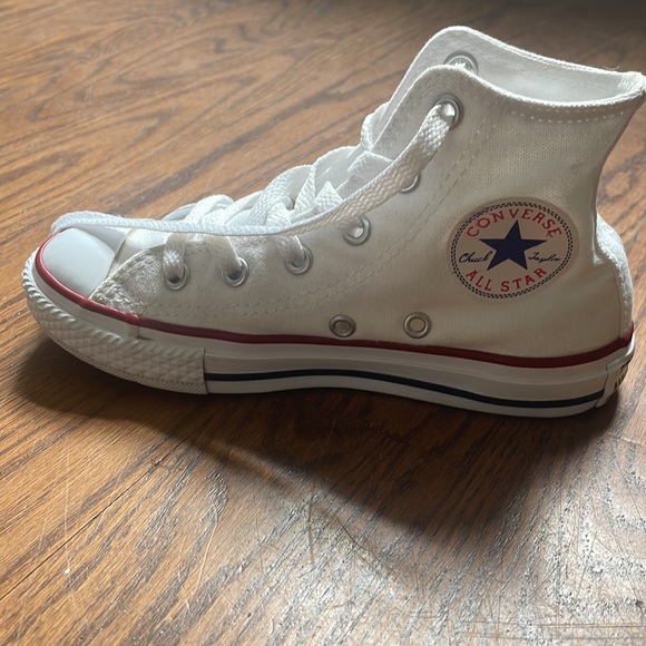 White converse size 12.5 - Picture 2 of 4